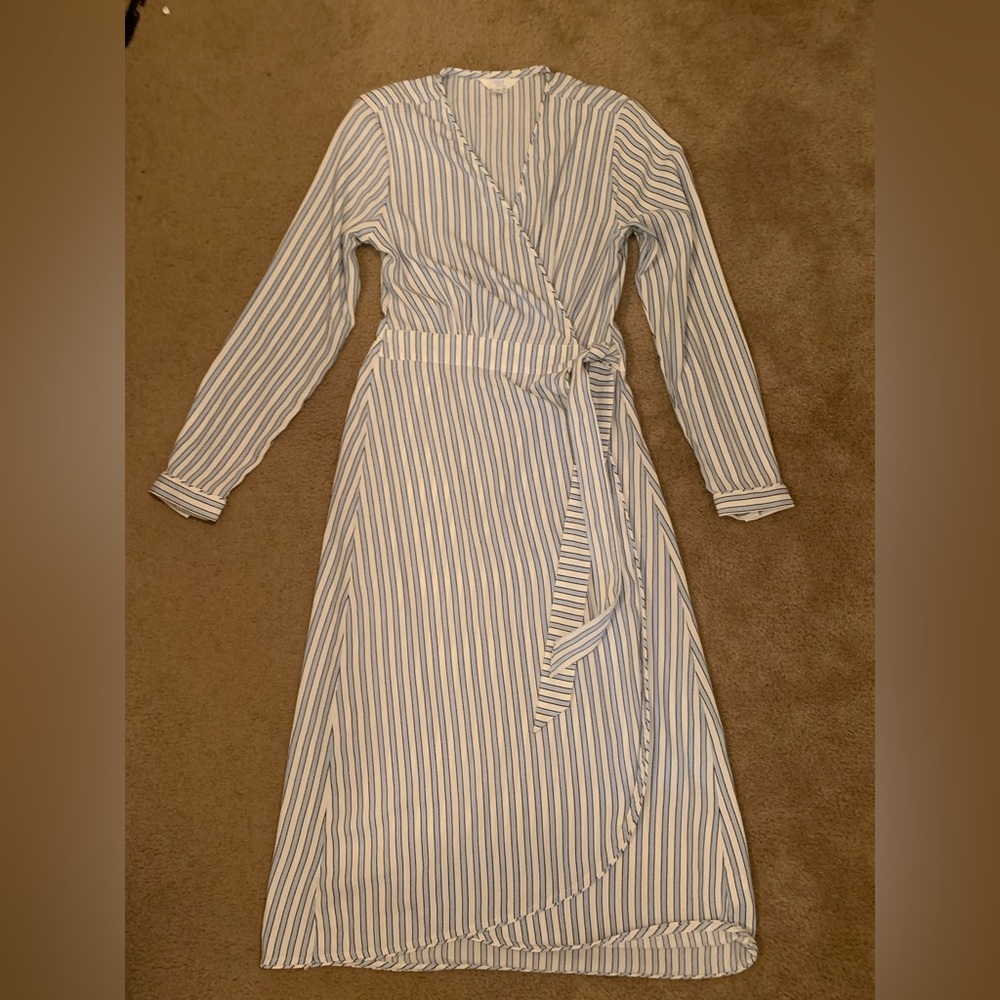 Women’s Time And True striped wrap dress size small